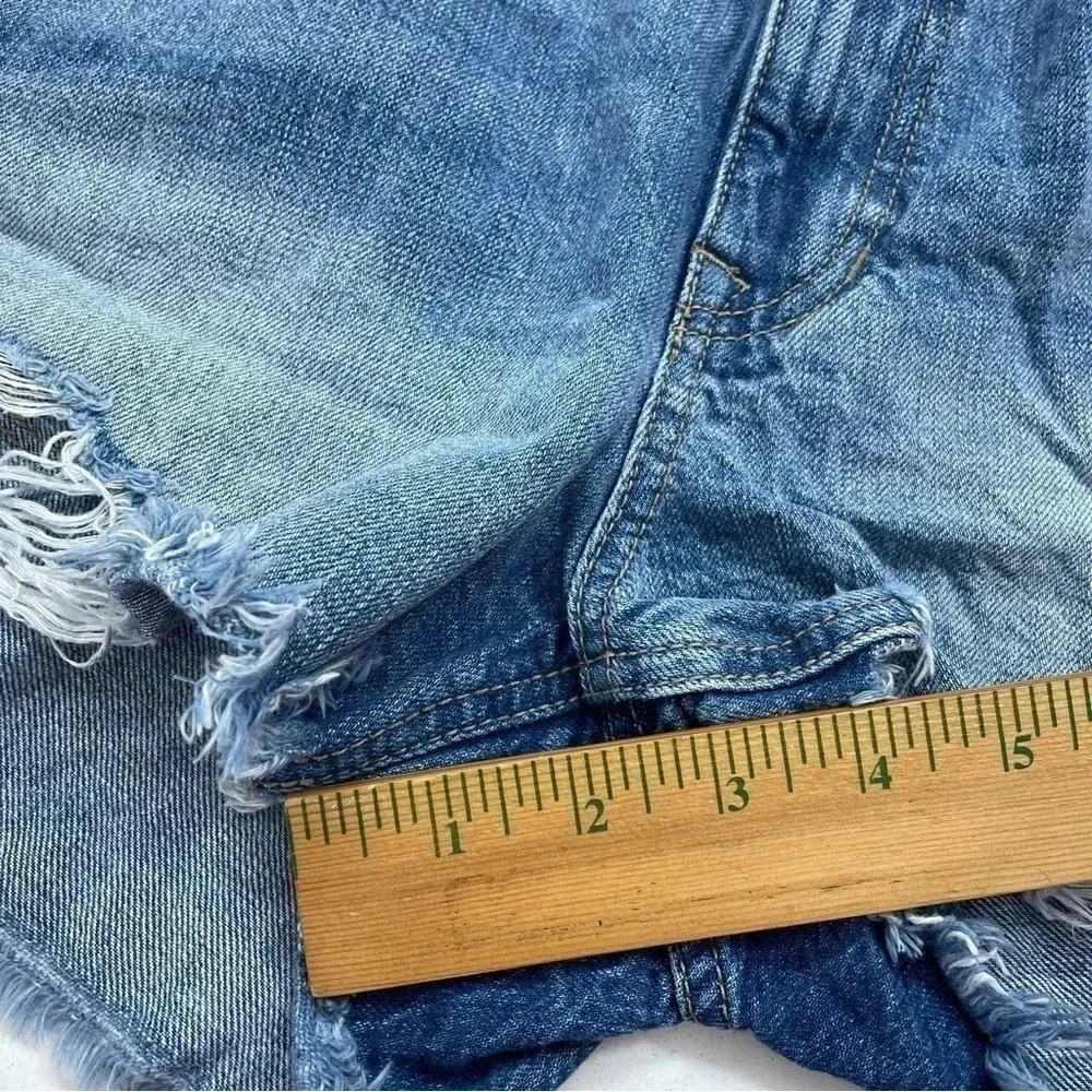 KanCan Womens Size 13 cut off distressed jean shorts 1066 - Picture 6 of 9